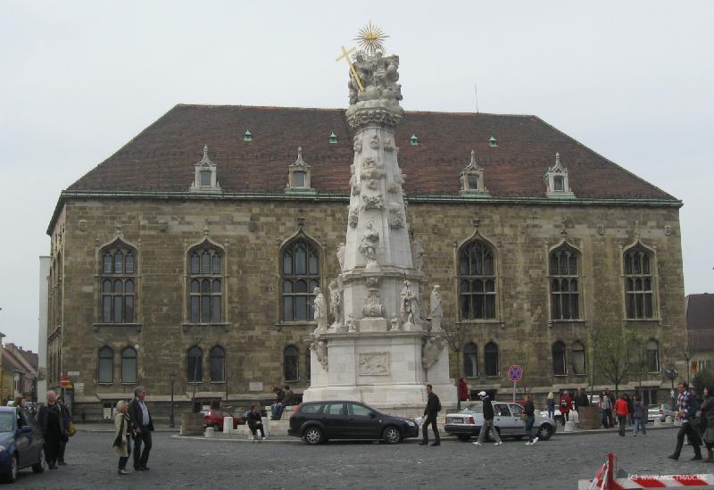 3190_Pest_column