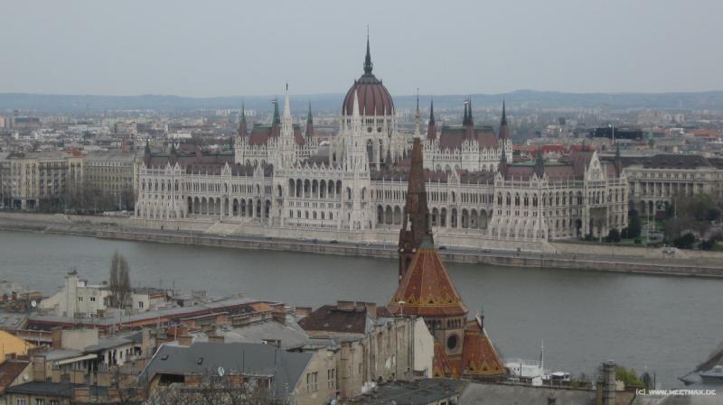 3200_Parliament