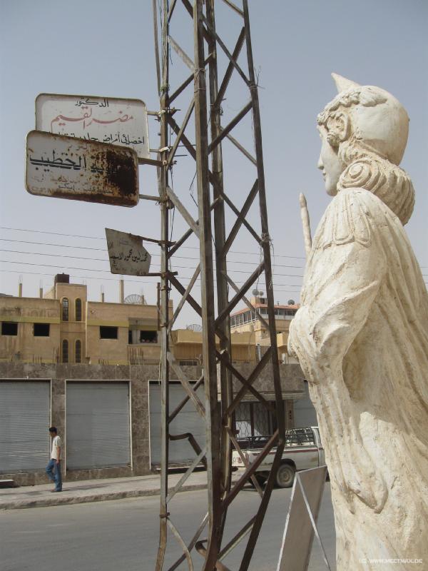 4617_Palmyra_streets