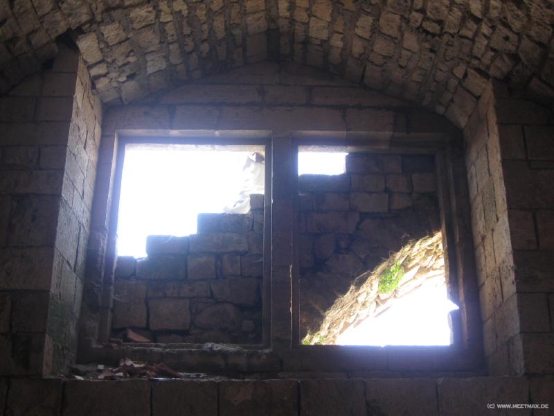 5115_Stairs_window