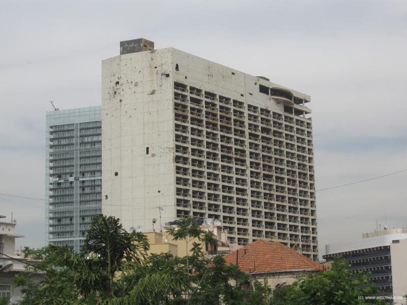 5503_Holiday_Inn_ruin
