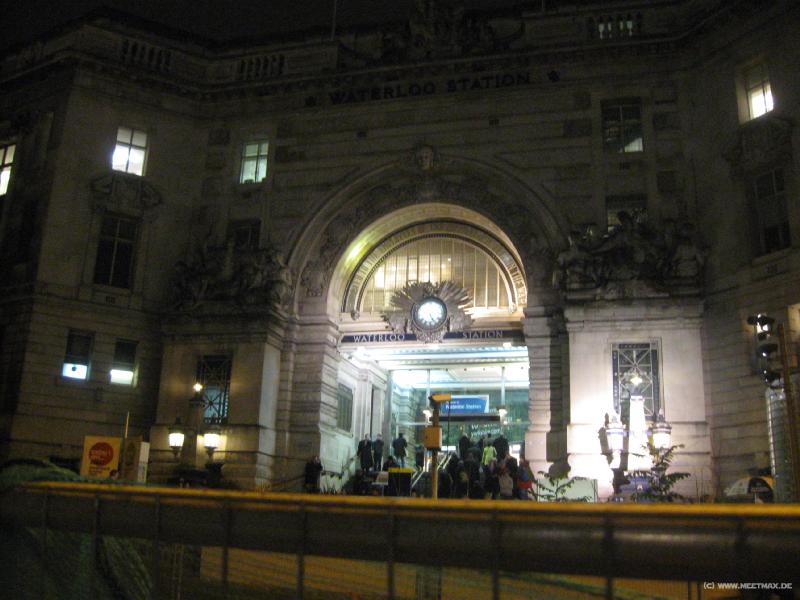 3332_Waterloo_Station