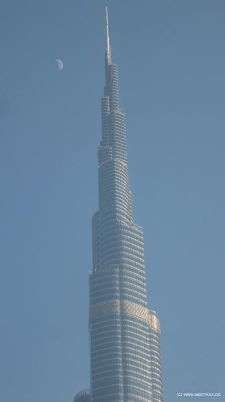 0151_Moonscraper