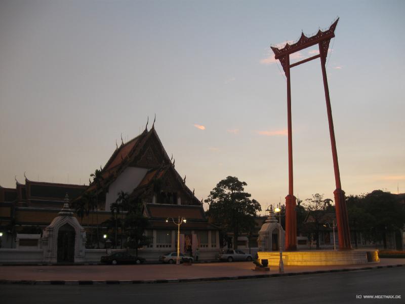 0222_Giant_Swing
