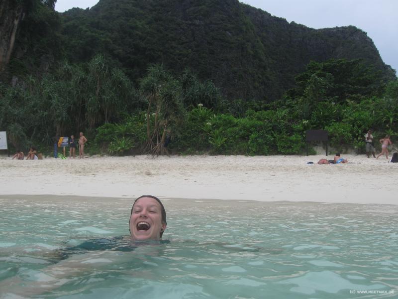 4174_Cat_Maya_Bay