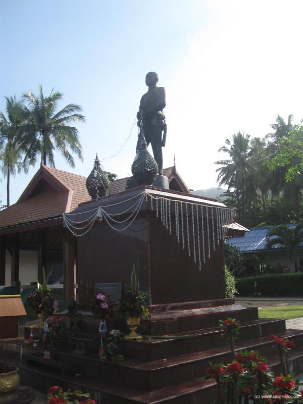 4415_King_Rama_statue