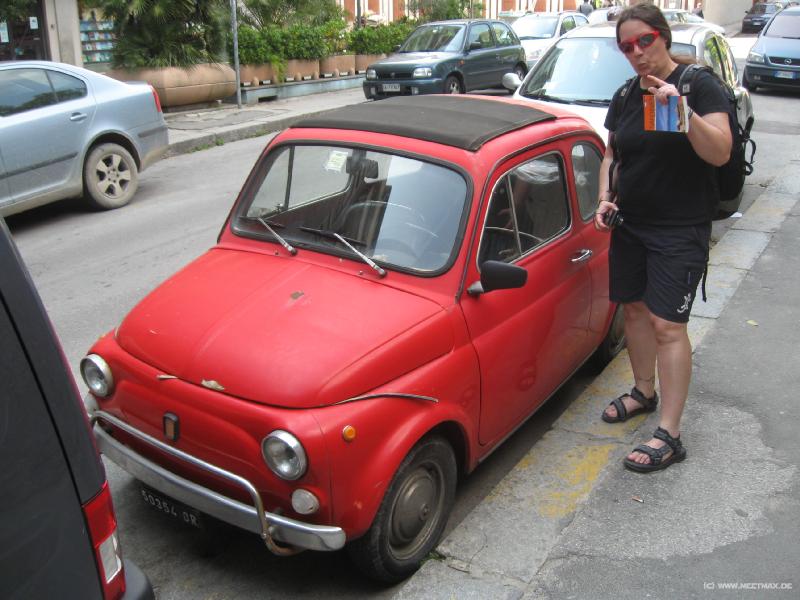 7851_Cat's_small_car