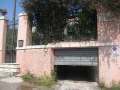 7842_Small_garage