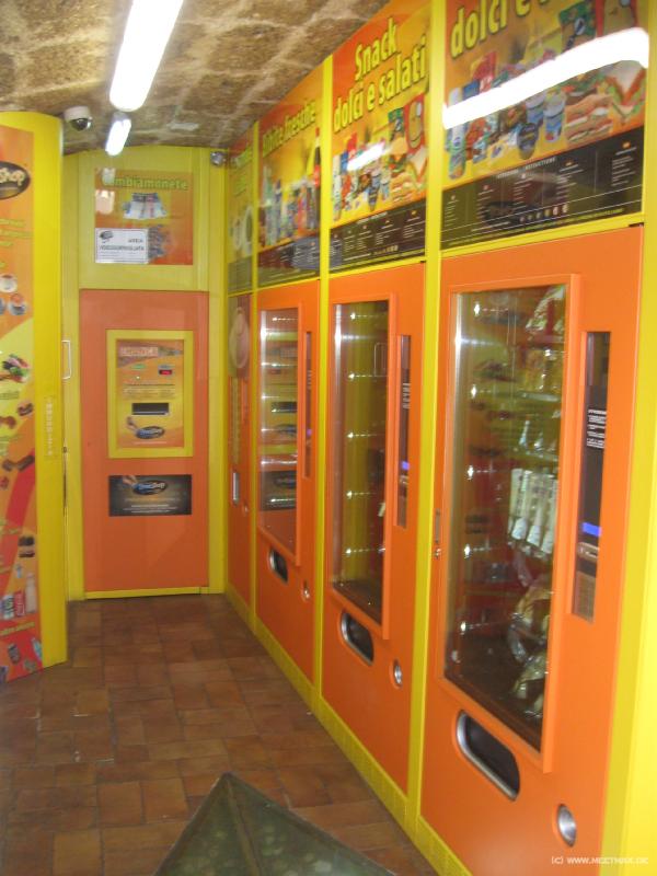 7975_Vending_machine_mall