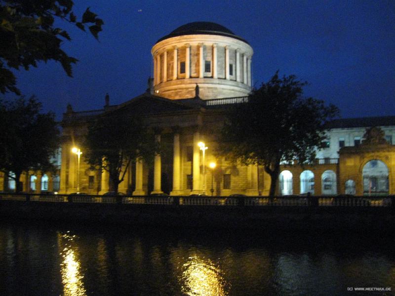 8492_Dublin_Four_Courts