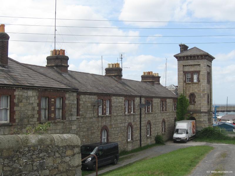 8537_Harbour_building