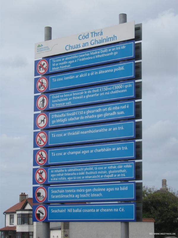 8548_Gaelic_signs