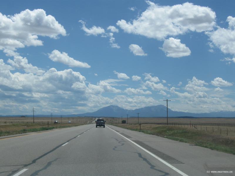 1554_Spanish_Peaks
