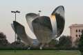 1070_Floralis_Generica