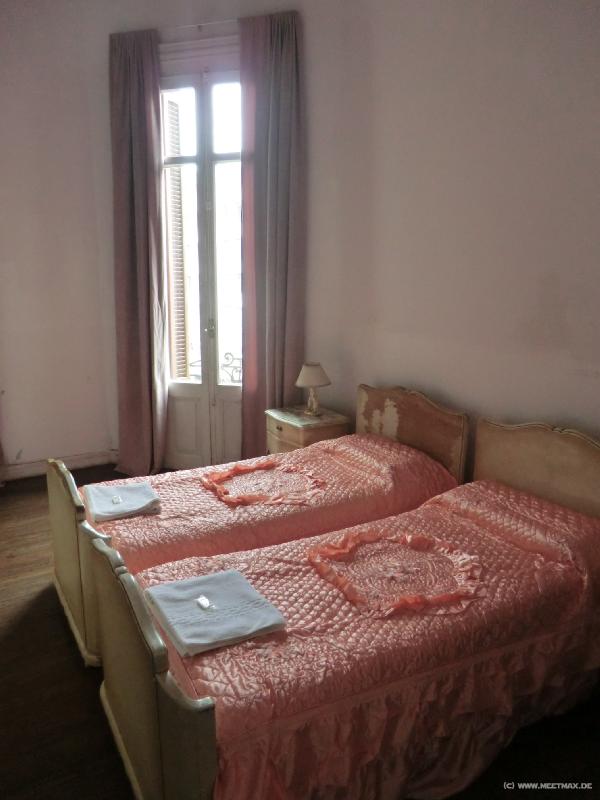 1146_Pink_room