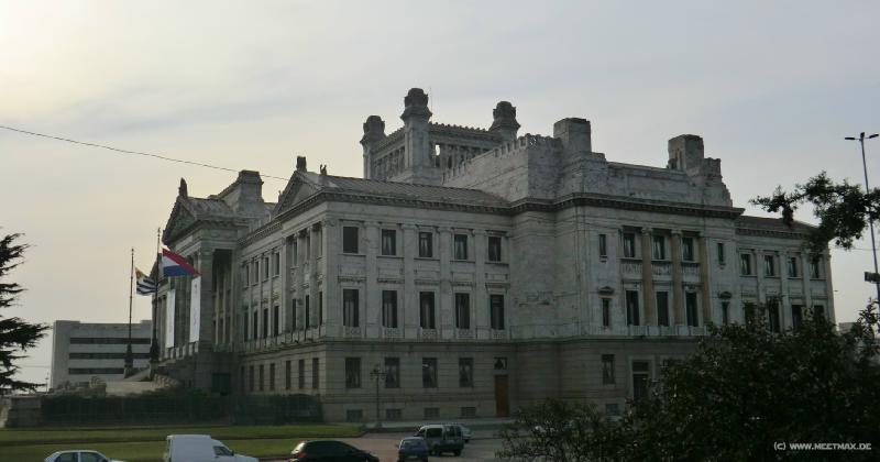 1193_Palacio_Legislativo