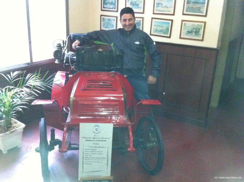 1283_Mauricios_car