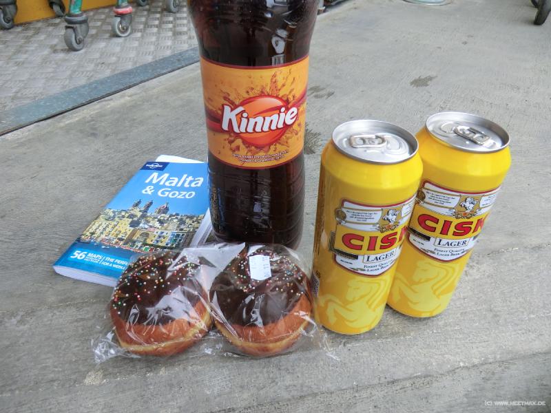 0266_Maltese_drinks