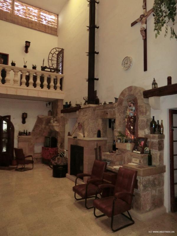0283_Hostel