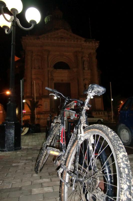 0354a_Dirty_bike