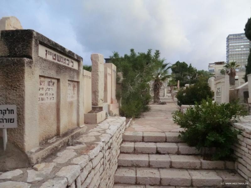 0015_Cemetery