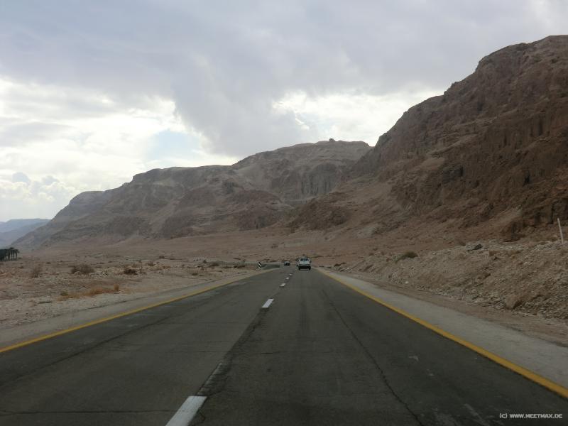 0738_Dead_Sea_road