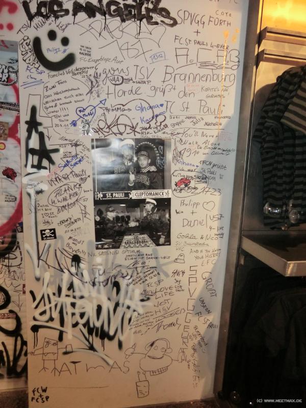 0482_Shop-Graffiti