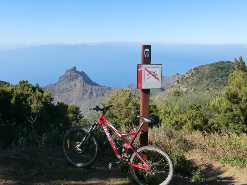 0064_Bike_sign