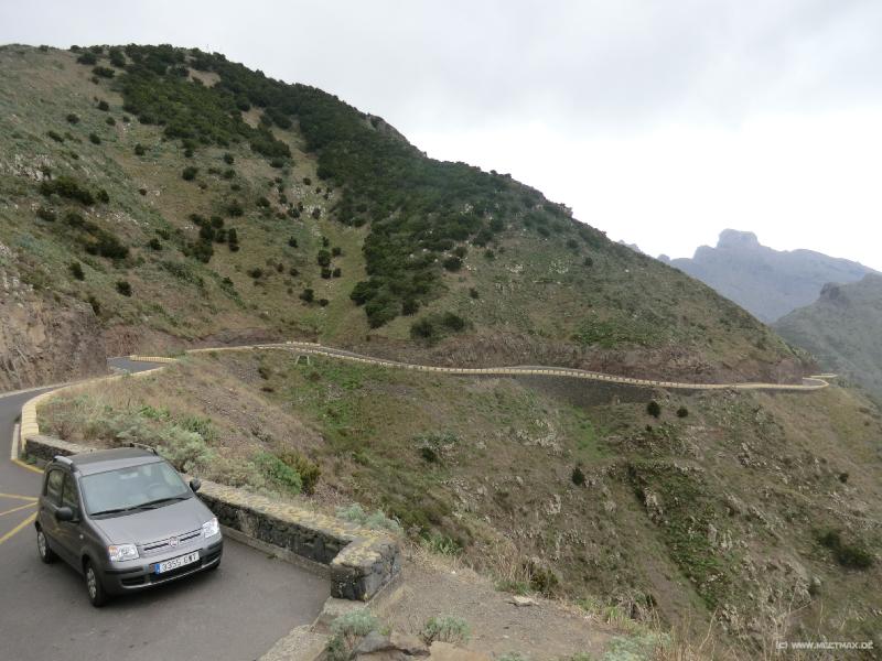 0191_Our_lookout_car