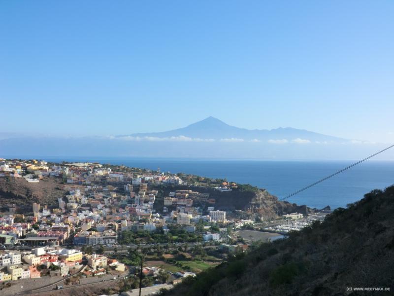 0238_Teide_and_San_Sebastian