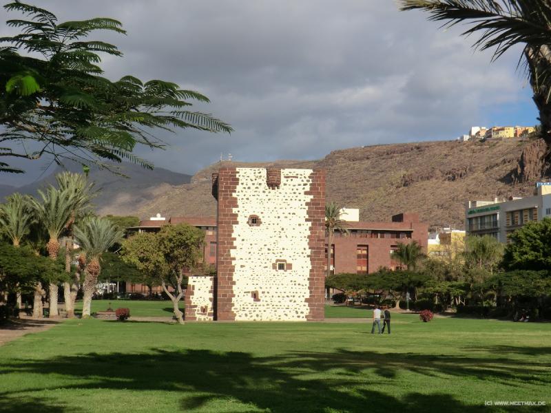 0570_Torre_del_Conde