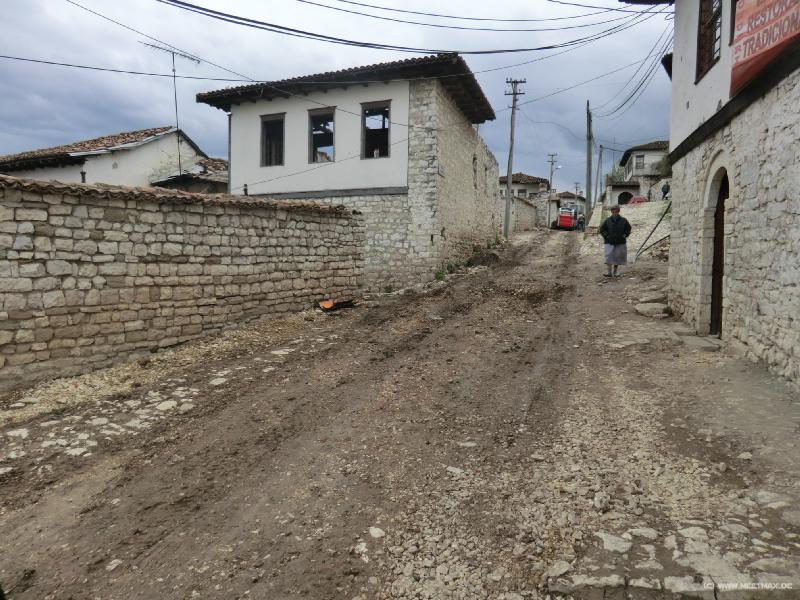 1102_Berat_roads