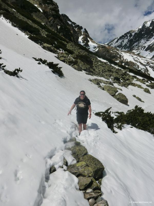 0407_Snow_in_shorts