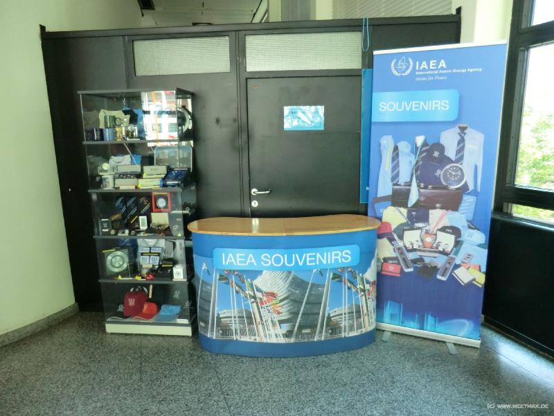 0198_IAEA_souvenir_shop