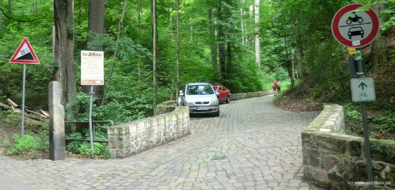 0696_Steiler_Radweg
