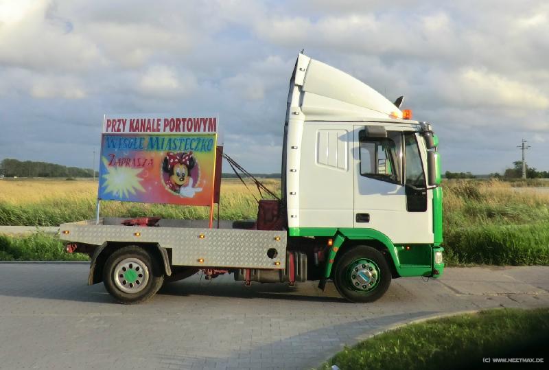 8330_Werbetruck