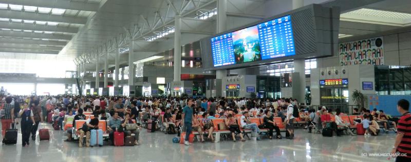 9026_Hongqiao_train_station