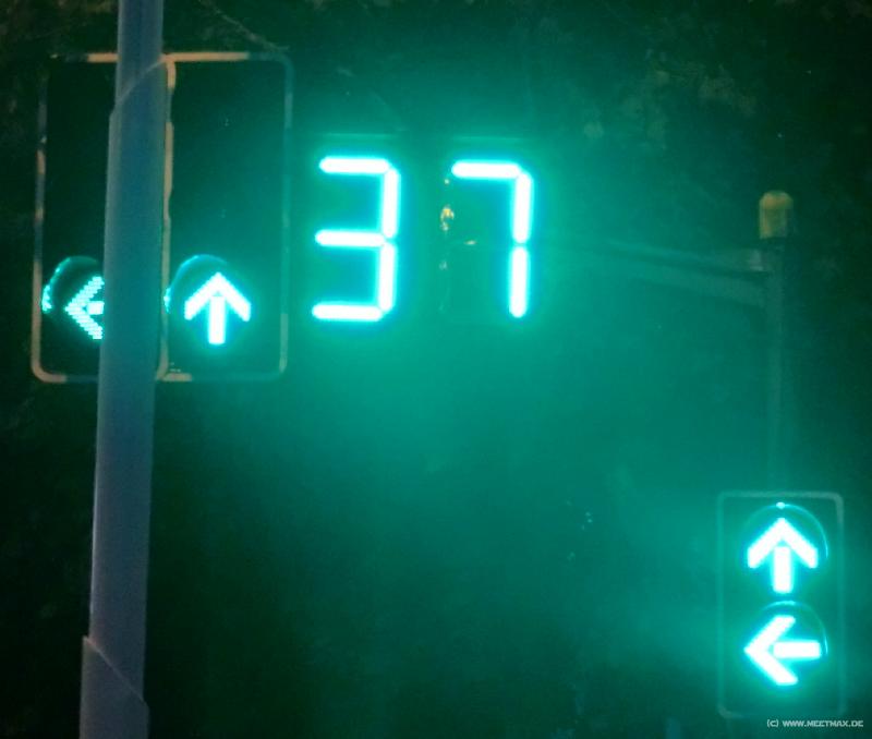 9082_Traffic_light_countdown