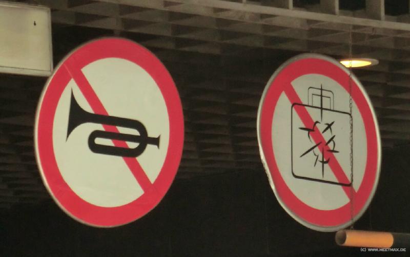 0199_No_horn_no_bombs