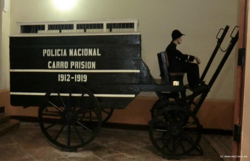 0148_Old_police_car