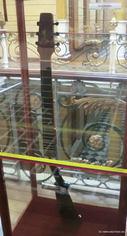 0154_Gun_guitar