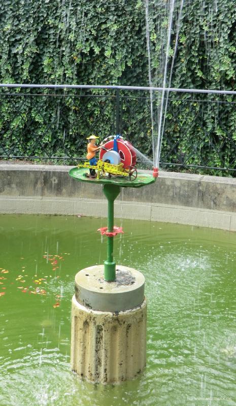 0049_Schleiferm�nnchenbrunnen