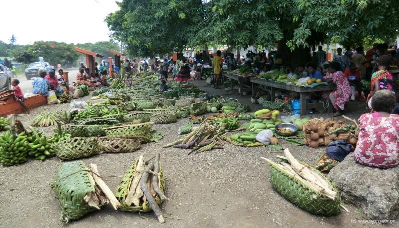 0501_Lenakel_Market