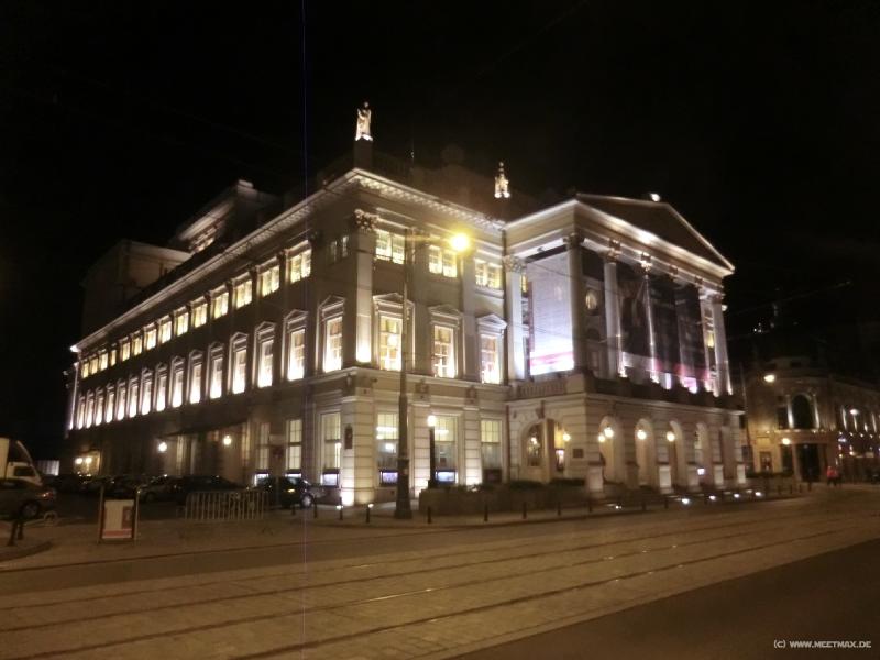 0437_Oper