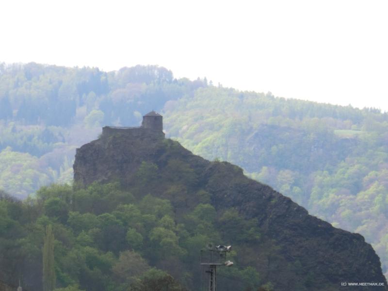 0006_Burg_Strekov