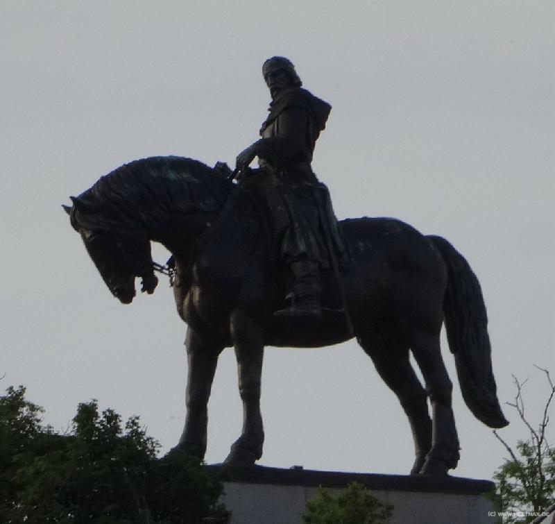 0092_Zizka_statue
