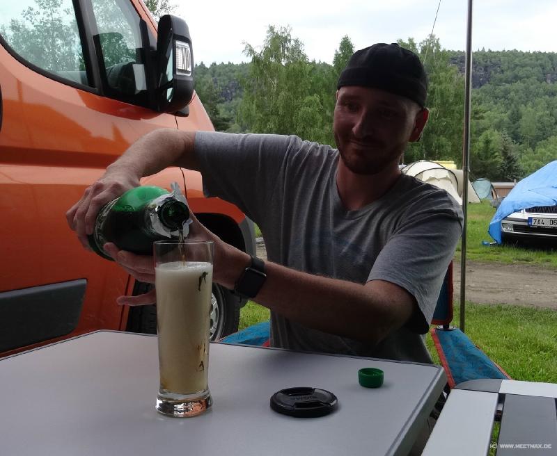 0557_Big_beer